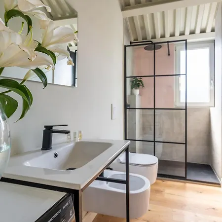 Apartment Rooftop Design Con Terrazzo - Duomo-porta Romana *